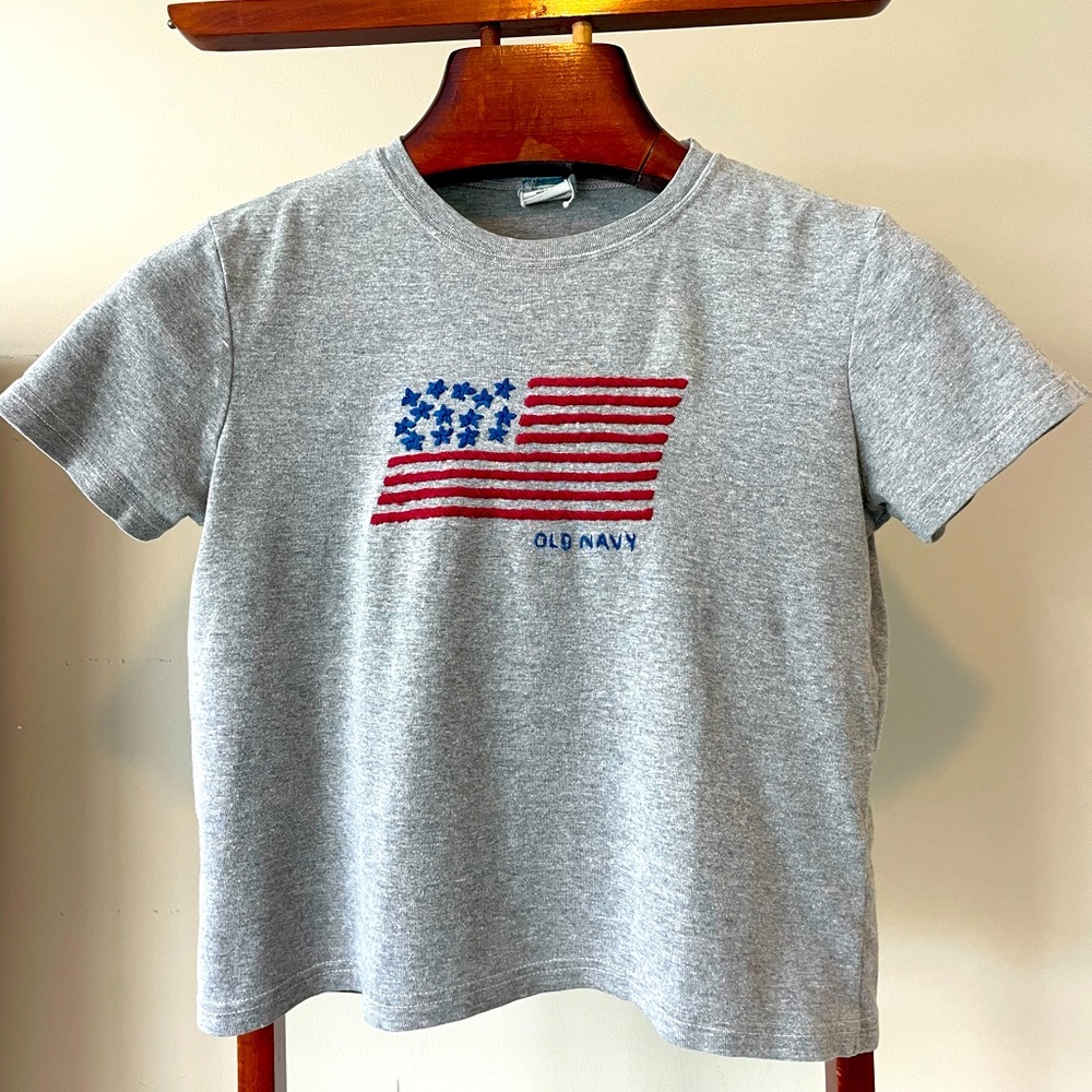 Vintage Old Navy flag t-shirt